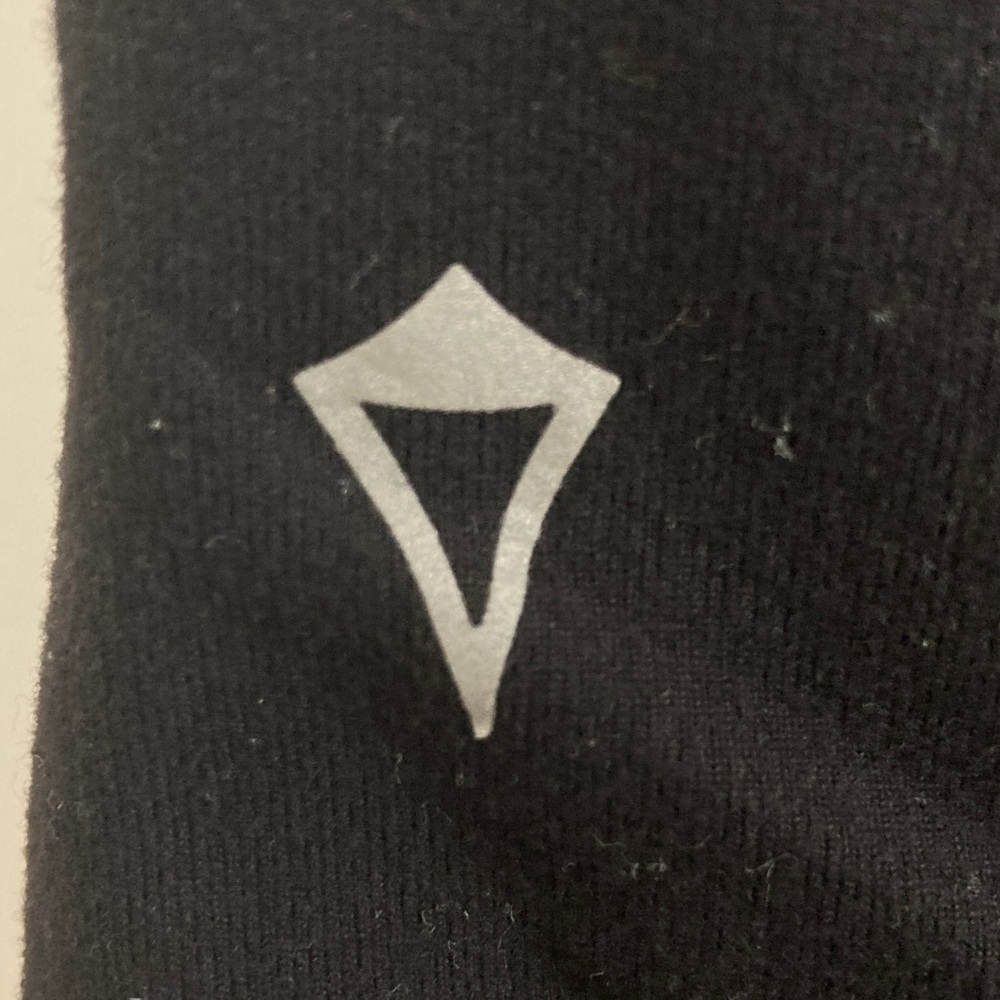 Reversible Ivivva Capris - Picture 5 of 6